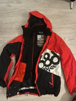 Sale 686 laskettelutakki (L)