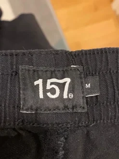 New 157 shortsit, koko M