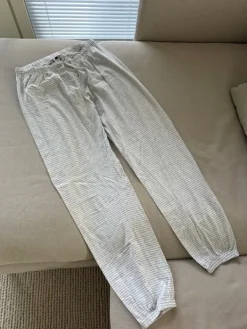 Actuelle pyjamahousut