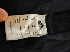 Discount Adidas Bulls huppari