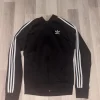 Outlet adidas huppari
