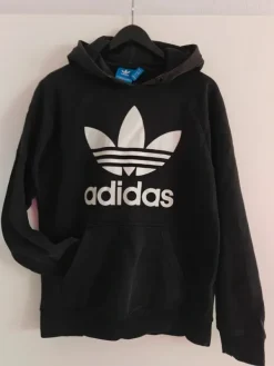 Best adidas huppari