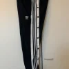Discount adidas nappiverkkarit