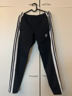Discount adidas nappiverkkarit