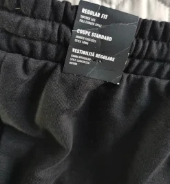 Best Adidas reisitasku collegehousut