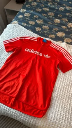 New adidas t-paita
