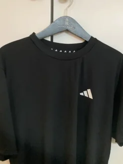 Best adidas treenipaita