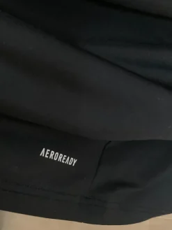 Best adidas treenipaita