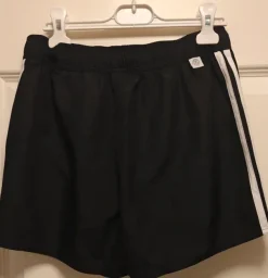 Online adidas uimashortsit