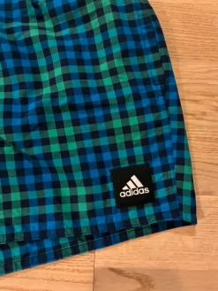 Best adidas uimashortsit L