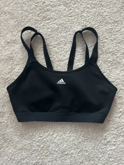 Clearance adidas urheiluliivit