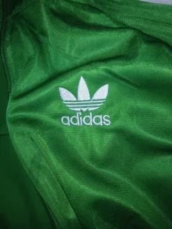 New adidas verkkapaita, aito