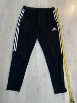 Discount adidas verkkarit