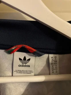 Hot adidas verkkatakki