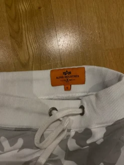 Online Alpha Industries verkkarit