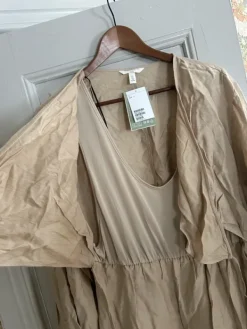 Discount H&M Amningsklänning