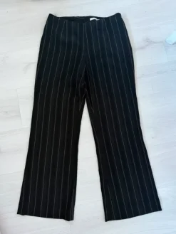 Clearance Andiata suorat housut