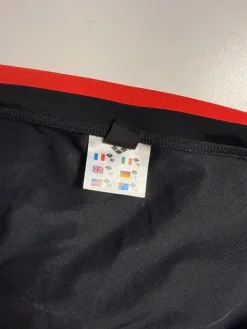 New Arena mens swim brief size S / 32