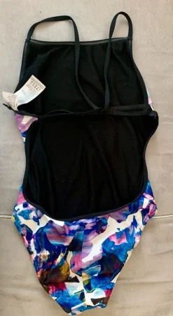 Discount Arena n uimapuku