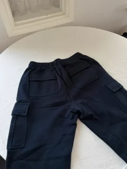 Sale Aritzia collegehousut