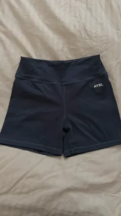 Outlet AYBL treenishortsit M