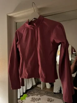 Best AYBL treenitakki