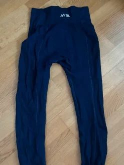 Outlet AYBL Urheilutrikoot