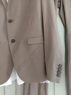 Sale Beige pukusetti