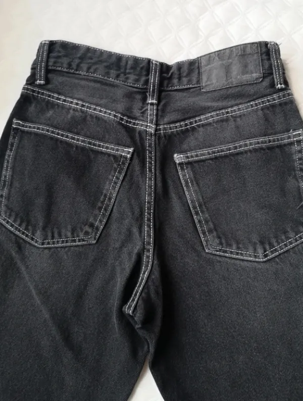 Bershka suorat farkut W28