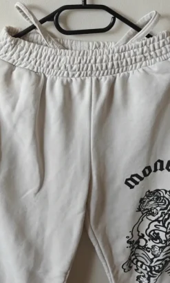 Clearance Bershka valkoiset kollarit