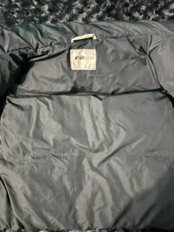 New Yorker Bezrękawnik