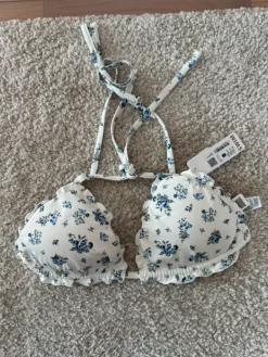 Discount Bik Bok BikBok bikiniyläosa