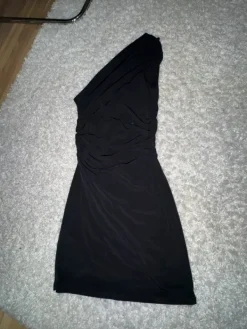 Outlet BIKBOK juhlamekko