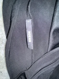 Outlet BIKBOK juhlamekko