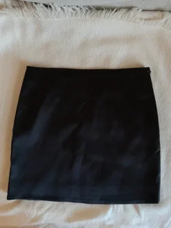 Bikbok mid/low waist hame (käyttämätön)