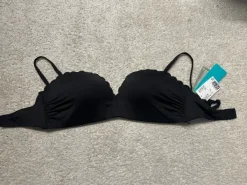 New H&M Bikini yläosa
