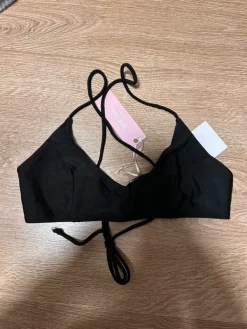 New BUBBLEROOM Bikini yläosa