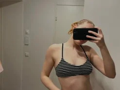 Sale Bikinien yläosa