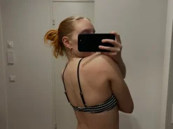 Sale Bikinien yläosa