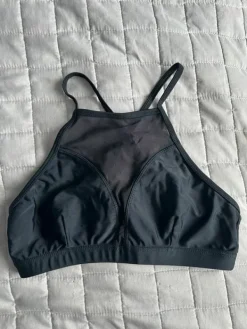 Online Happy Holly Bikinin yläosa