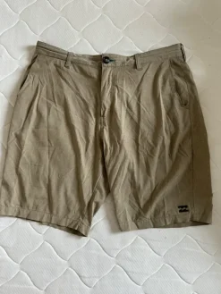 Hot Billabong fast dry shorts