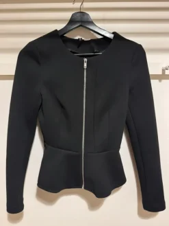 Sale H&M Divided Black blazer with front zipper.