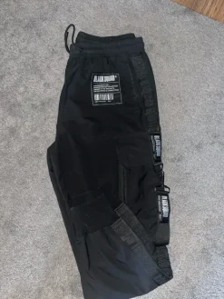 Discount Black squad housut