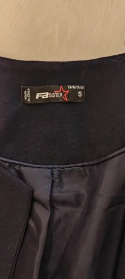 New FB Sister Bleiseri