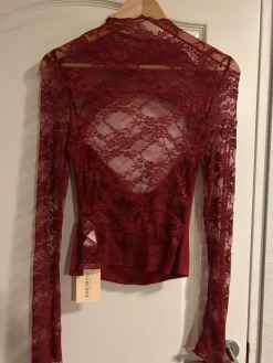 Clearance Blonde top