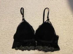 Best New Yorker Bralette / kaarettomat rintaliivit