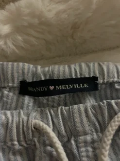 Best Brandy Melville housut