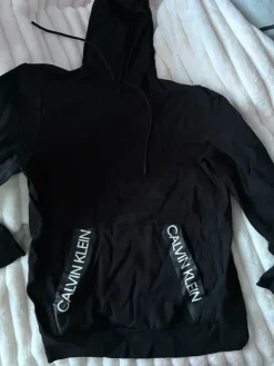 Clearance Calvin Klein huppari