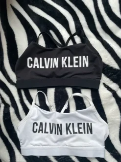 Clearance Calvin Klein topit