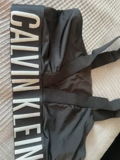 Best Calvin Klein yläosa